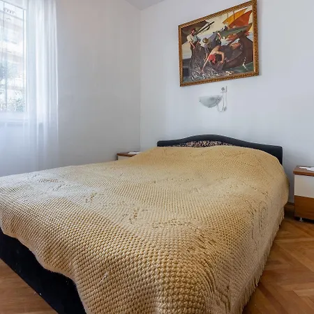 Rustikales Nur 200 Meter Zum Mit Meerblick, Privatparkplatz Lejlighed Dramalj