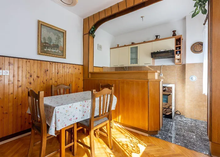 Rustikales Nur 200 Meter Zum Mit Meerblick, Privatparkplatz Apartament *