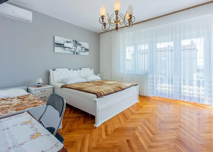 Apartmán Rustikales Nur 200 Meter Zum Mit Meerblick, Privatparkplatz