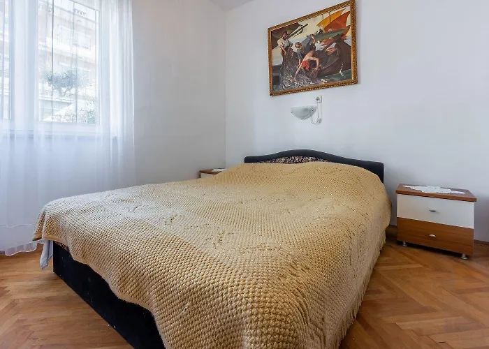 Rustikales Nur 200 Meter Zum Mit Meerblick, Privatparkplatz Appartamento Dramalj