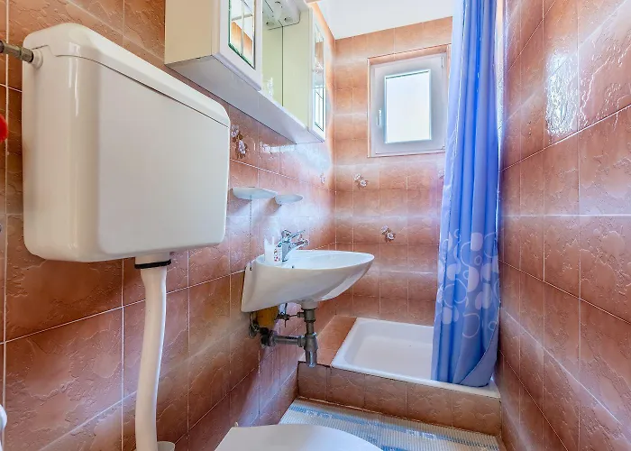 Rustikales Nur 200 Meter Zum Mit Meerblick, Privatparkplatz Apartmán