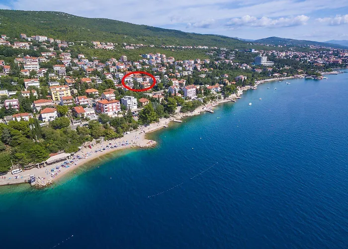 Rustikales Nur 200 Meter Zum Mit Meerblick, Privatparkplatz Apartmán *